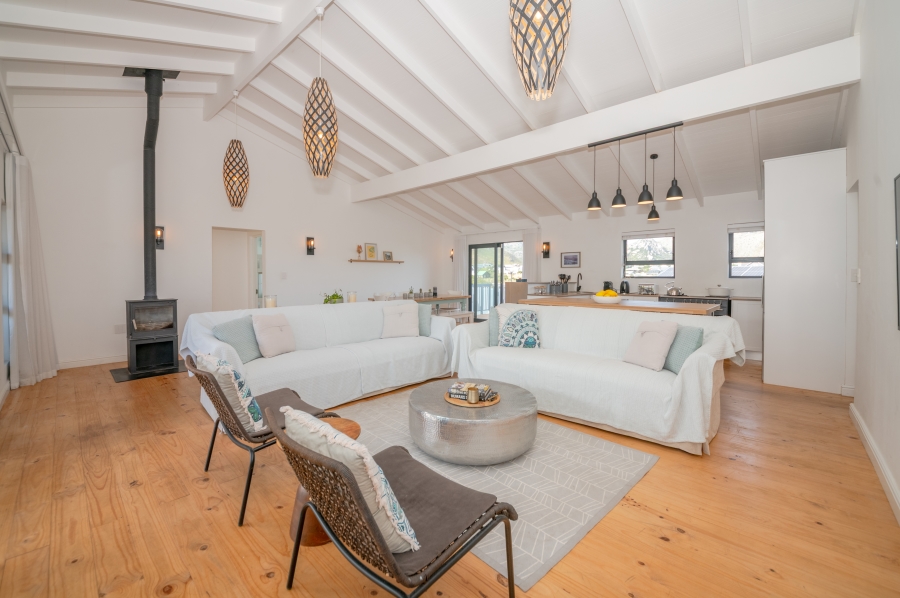 To Let 3 Bedroom Property for Rent in Pringle Bay Western Cape